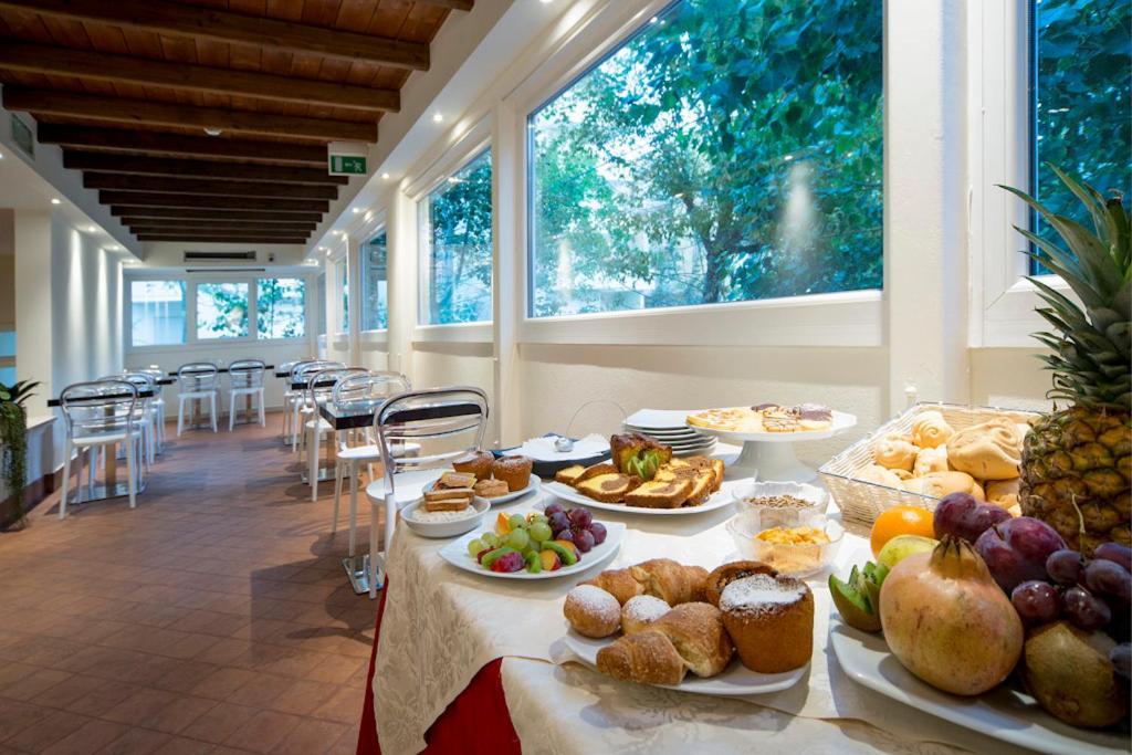 Atmosphere Suite Hotel Ρίμινι Εξωτερικό φωτογραφία